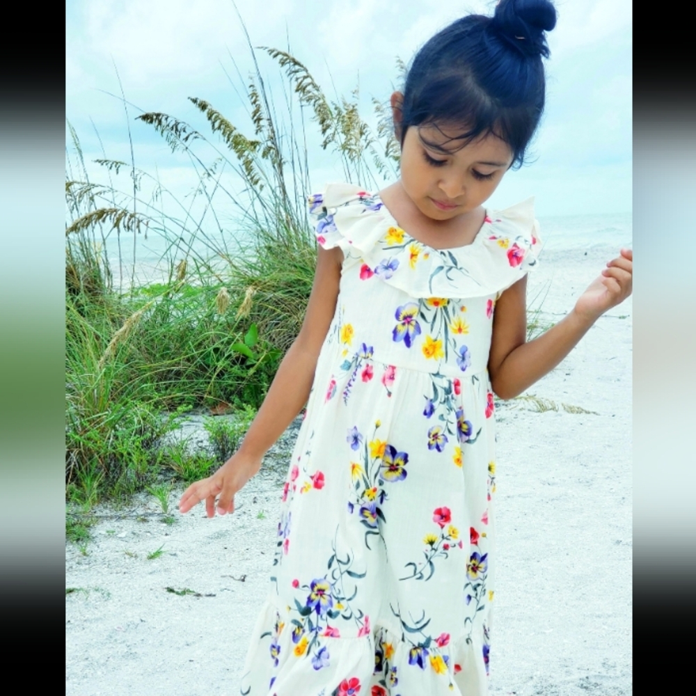 Floral Ruffle Dress - Picture 2 of 8